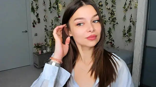 ContinentOfTranquility online show from October 13, 2025, 1:16 am