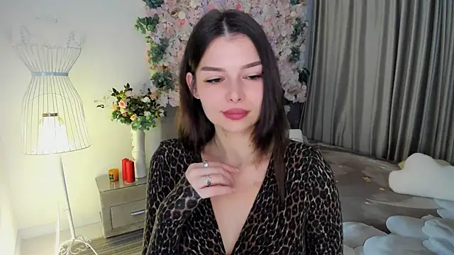 ContinentOfTranquility online show from November 28, 2025, 1:08 am