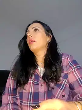 ReiyaRey online show from October 23, 2025, 8:51 pm