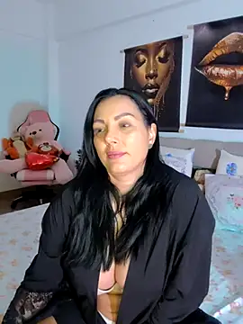 ReiyaRey online show from April 2, 2026, 8:39 pm