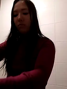 Japabaixinha online show from December 23, 2024, 5:17 am