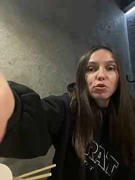 Snapshot of Jinna_milli chatting on February 26, 2025, 6:43 pm Jinna milli online show from February 26, 2025, 6:43 pm