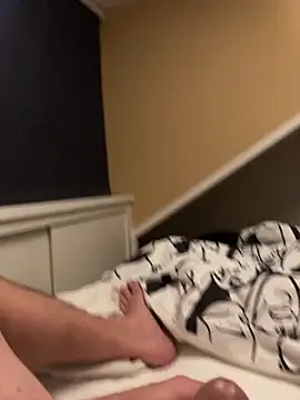 LivingLegend1978 online show from November 10, 2025, 11:04 pm