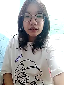 Snapshot of Nanoko chatting on April 1, 2026, 4:37 pm Nanoko online show from April 1, 2026, 4:37 pm