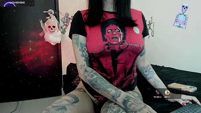 aiko black93 online show from September 22, 2025, 12:12 am