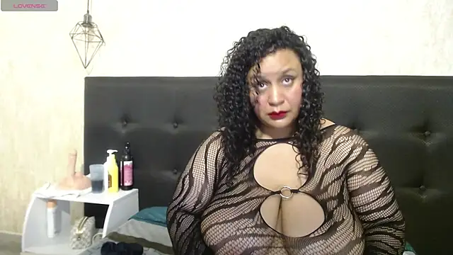 Danielaa a online show from December 3, 2025, 11:14 pm