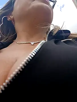 Afroditecash online show from November 7, 2025, 5:57 pm