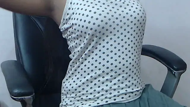 wildbabes online show from January 20, 2025, 3:39 pm