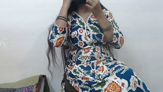 wildbabes online show from December 16, 2025, 8:03 pm