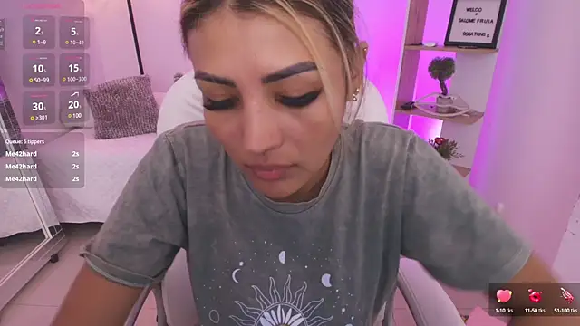 SALOOMEE   online show from February 11, 2025, 5:18 pm