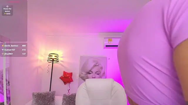 SALOOMEE   online show from March 11, 2025, 5:13 pm