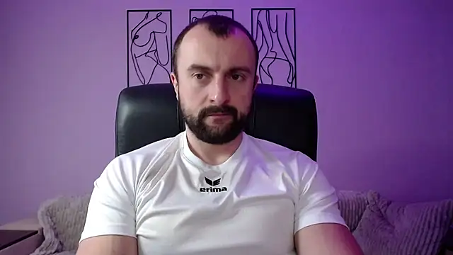 brindlefly6969 online show from January 20, 2025, 11:24 am