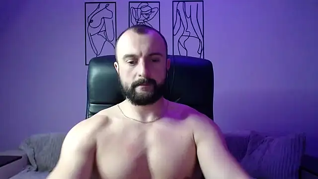 brindlefly6969 online show from February 5, 2025, 2:37 pm