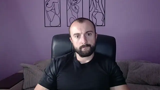 brindlefly6969 online show from September 18, 2025, 11:56 am