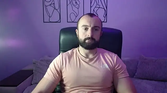 brindlefly6969 online show from October 20, 2025, 11:10 am