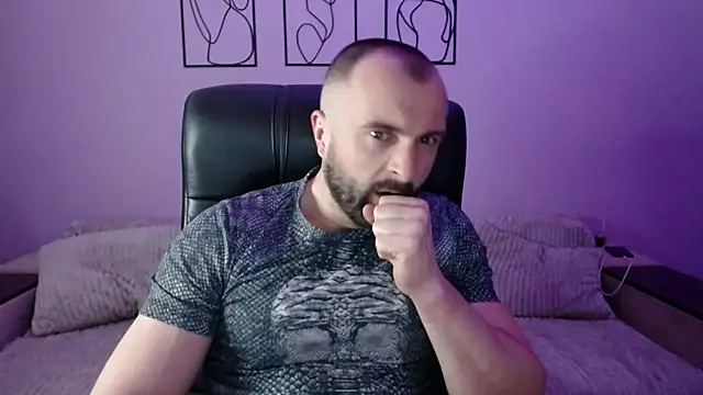 brindlefly6969 online show from March 23, 2026, 11:47 am