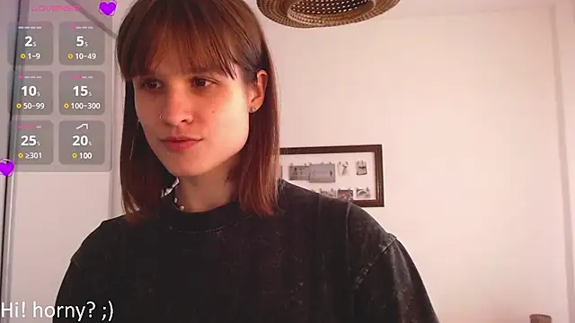 Snapshot of Your_Hand_In_mine chatting on December 6, 2024, 9:35 pm Your Hand In mine online show from December 6, 2024, 9:35 pm