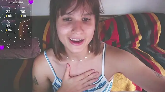 Snapshot of Your_Hand_In_mine chatting on March 3, 2025, 9:26 pm Your Hand In mine online show from March 3, 2025, 9:26 pm