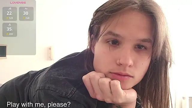 Snapshot of Your_Hand_In_mine chatting on October 8, 2025, 5:43 pm Your Hand In mine online show from October 8, 2025, 5:43 pm