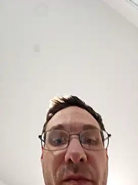 Iliketocooksquirt25 online show from December 15, 2025, 11:31 pm