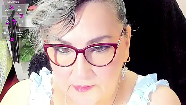 cataleya mom online show from December 4, 2025, 3:27 am