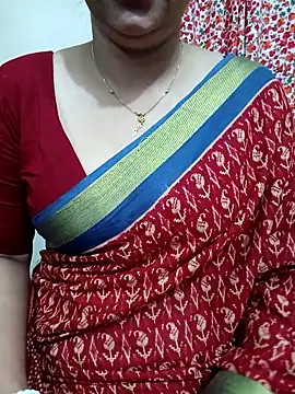 Priya Boudi online show from November 6, 2025, 7:04 pm