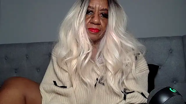 BreanaDivine online show from December 21, 2024, 4:14 pm