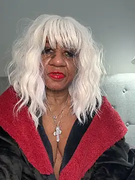 BreanaDivine online show from March 8, 2025, 8:25 pm