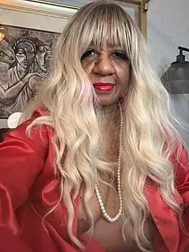 Snapshot of BreanaDivine chatting on February 20, 2026, 12:49 pm BreanaDivine online show from February 20, 2026, 12:49 pm