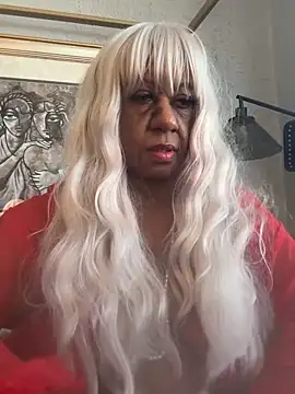 Snapshot of BreanaDivine chatting on March 21, 2026, 5:27 pm BreanaDivine online show from March 21, 2026, 5:27 pm