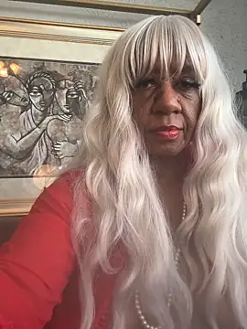 Snapshot of BreanaDivine chatting on March 22, 2026, 6:22 pm BreanaDivine online show from March 22, 2026, 6:22 pm