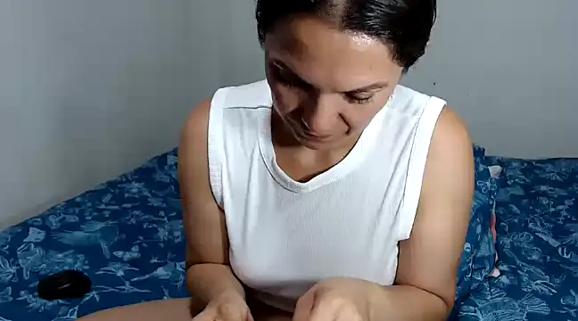 Chantal hott online show from January 14, 2025, 1:47 am