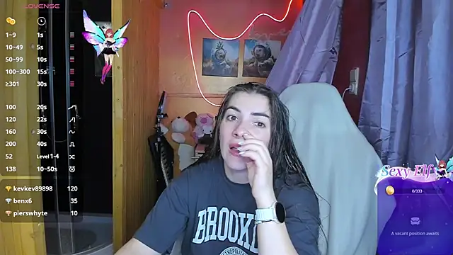 Snapshot of Fiery_Brunette_ chatting on February 21, 2025, 5:42 pm Fiery Brunette online show from February 21, 2025, 5:42 pm