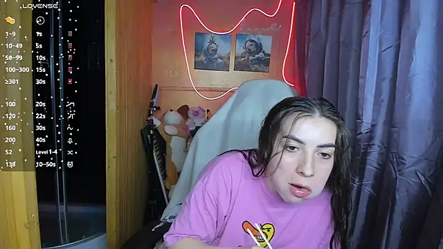 Snapshot of Fiery_Brunette_ chatting on February 24, 2025, 12:05 pm Fiery Brunette online show from February 24, 2025, 12:05 pm