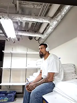 Snapshot of playtyme420691 chatting on December 4, 2024, 3:54 pm playtyme420691 online show from December 4, 2024, 3:54 pm