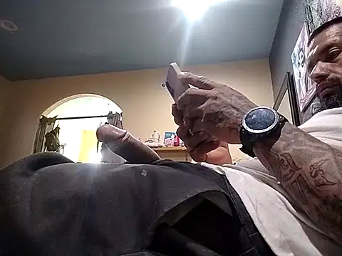 Snapshot of playtyme420691 chatting on March 12, 2025, 1:25 am playtyme420691 online show from March 12, 2025, 1:25 am