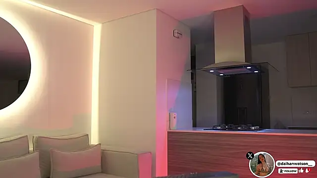 Daihanwatson  online show from April 9, 2026, 4:01 am