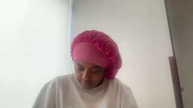 ChocolateCakeQueen online show from January 7, 2026, 3:47 pm