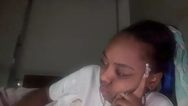 Snapshot of ChocolateCakeQueen chatting on February 7, 2026, 1:42 am ChocolateCakeQueen online show from February 7, 2026, 1:42 am