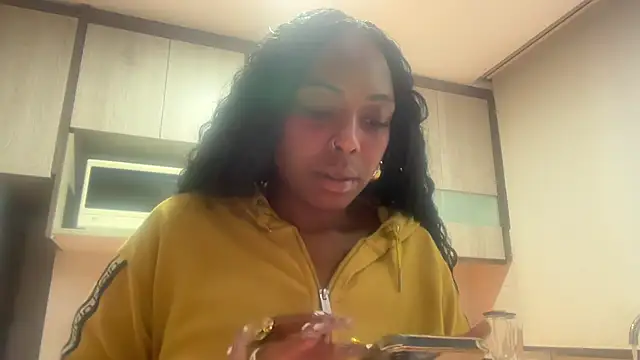 Snapshot of ChocolateCakeQueen chatting on February 27, 2026, 8:58 am ChocolateCakeQueen online show from February 27, 2026, 8:58 am