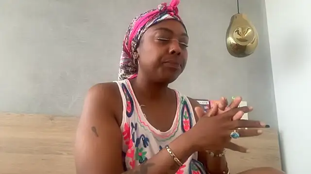 Snapshot of ChocolateCakeQueen chatting on July 9, 2026, 11:58 am ChocolateCakeQueen online show from July 9, 2026, 11:58 am