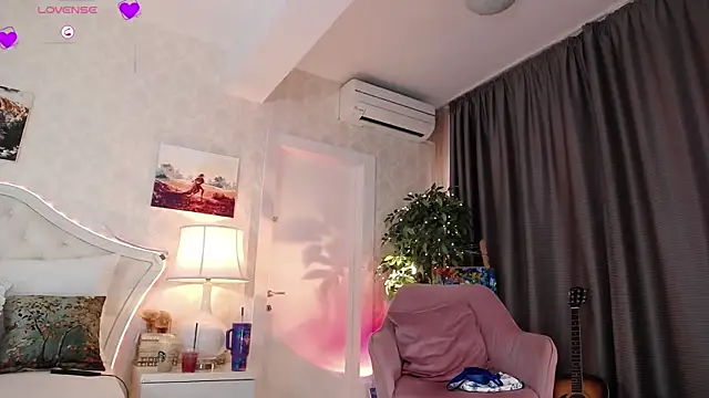 IreneHope online show from March 26, 2026, 9:48 am