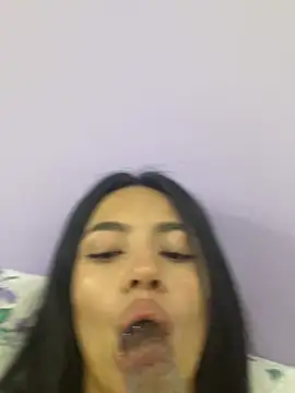 hannahb-e online show from February 1, 2025, 10:55 pm