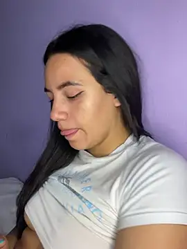 hannahb-e online show from February 5, 2025, 9:29 pm