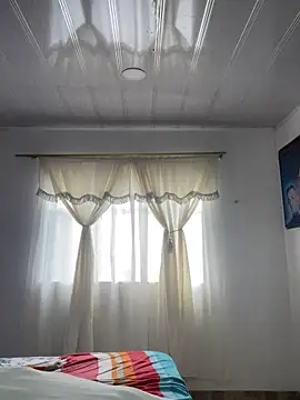 hannahb-e online show from March 9, 2025, 1:59 pm