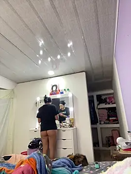 Snapshot of hannahb-e chatting on March 2, 2026, 12:01 pm hannahb-e online show from March 2, 2026, 12:01 pm