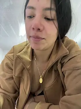 Snapshot of hannahb-e chatting on March 9, 2026, 5:28 pm hannahb-e online show from March 9, 2026, 5:28 pm