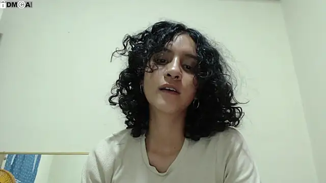 Snapshot of AlinaWoolf_ chatting on March 26, 2026, 6:08 am AlinaWoolf online show from March 26, 2026, 6:08 am