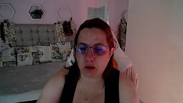 Snapshot of katie_joness_ chatting on January 22, 2025, 2:14 pm katie joness  online show from January 22, 2025, 2:14 pm