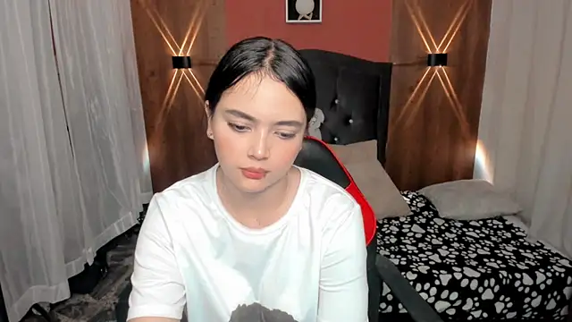 Snapshot of Sarah_angell chatting on March 21, 2025, 7:02 pm Sarah angell online show from March 21, 2025, 7:02 pm